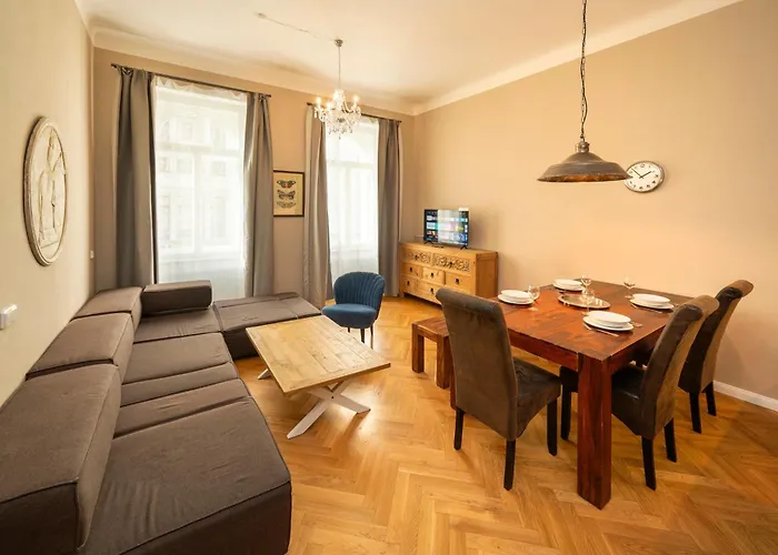 1 Bed Flat - Sleeps 5 - Parking - Wifi Apartmán